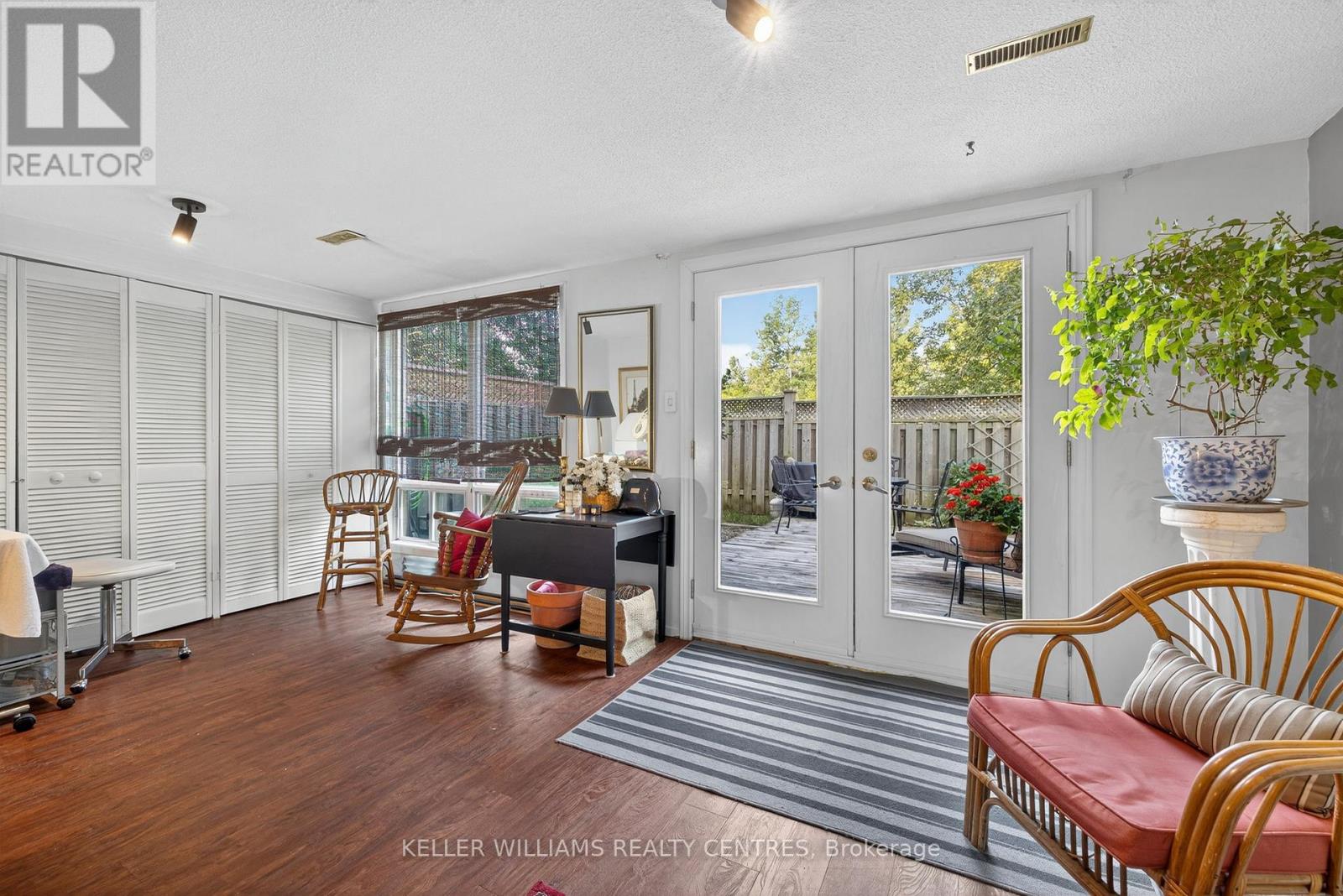 Photo 22 of 80 Poplar Crescent, Aurora ON