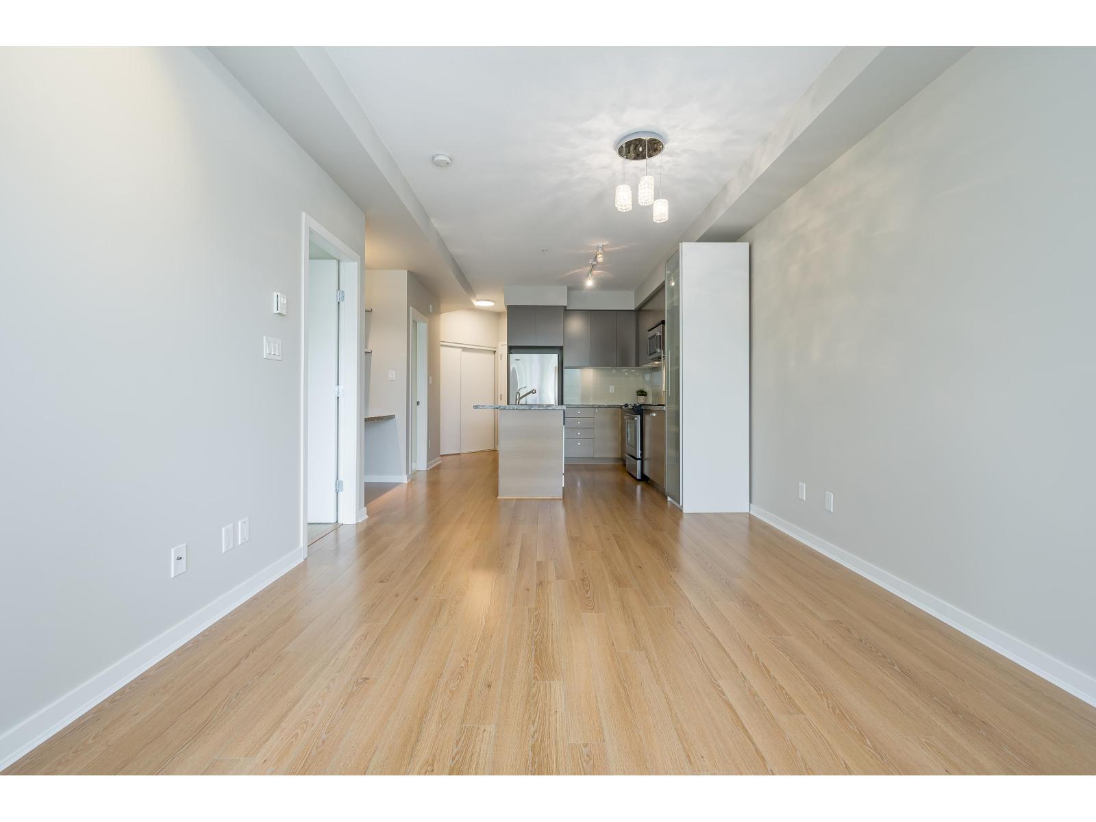 Photo 1 of 310 6430 194 Street, Surrey BC