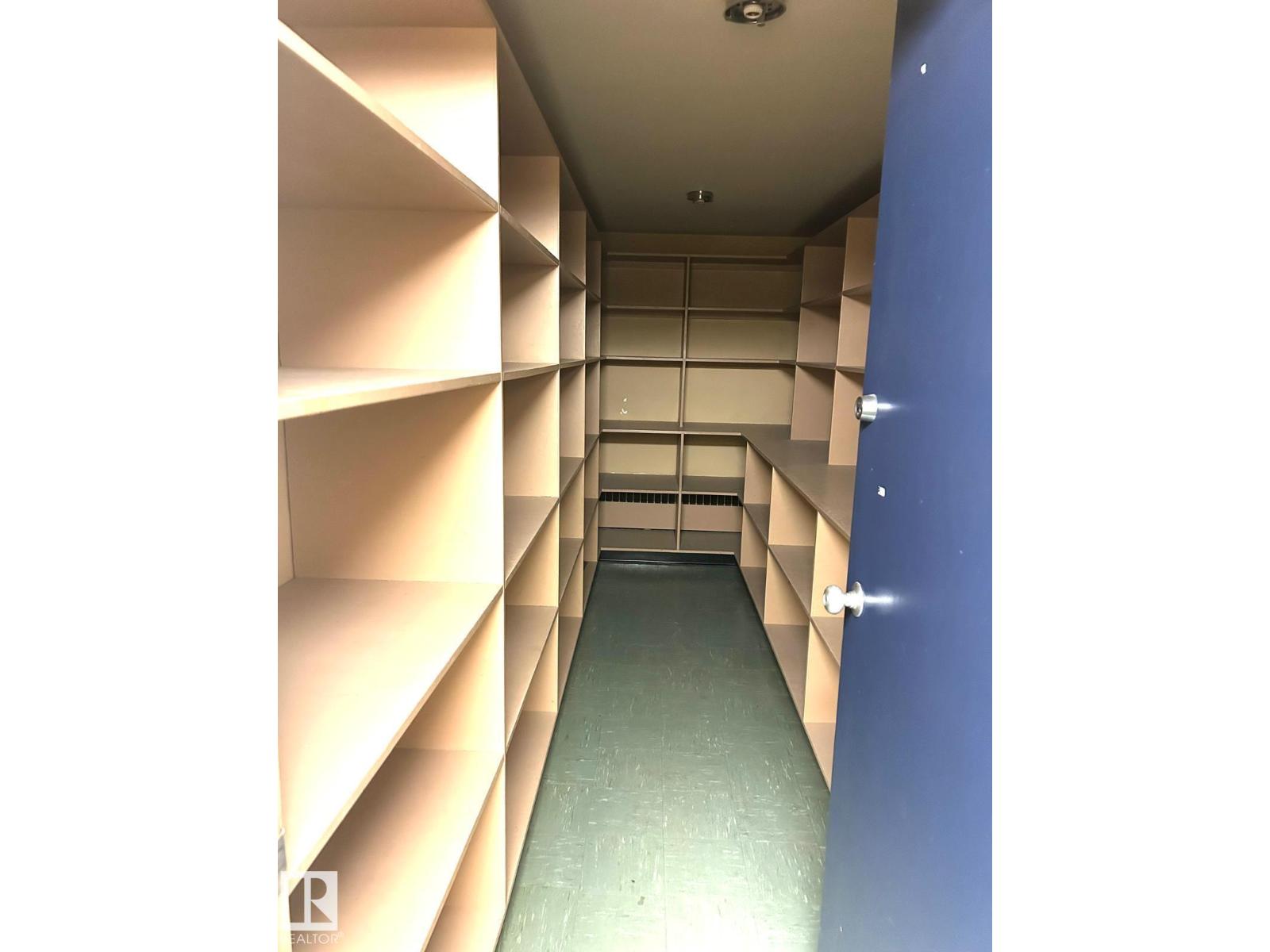 Photo 15 of 8951 82 Av Nw, Edmonton AB