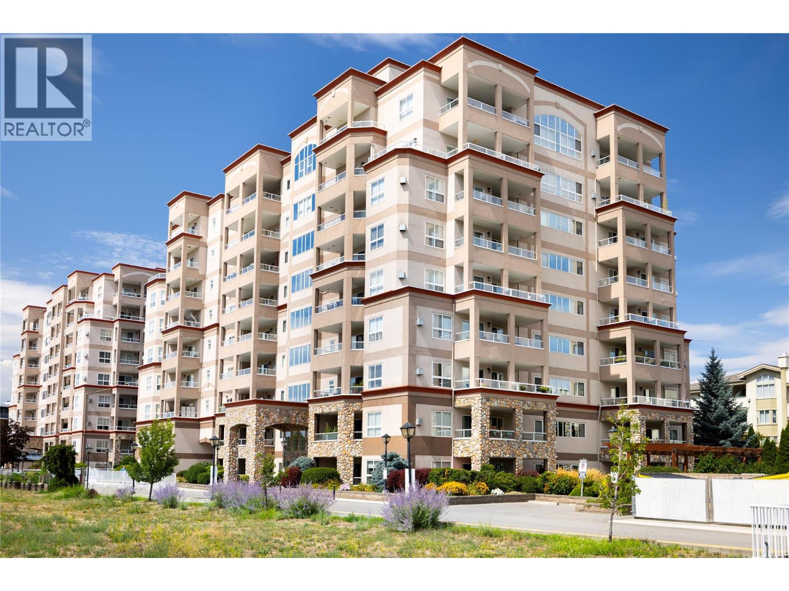 Photo 6 of 1966 Durnin Road Unit 801, Kelowna BC