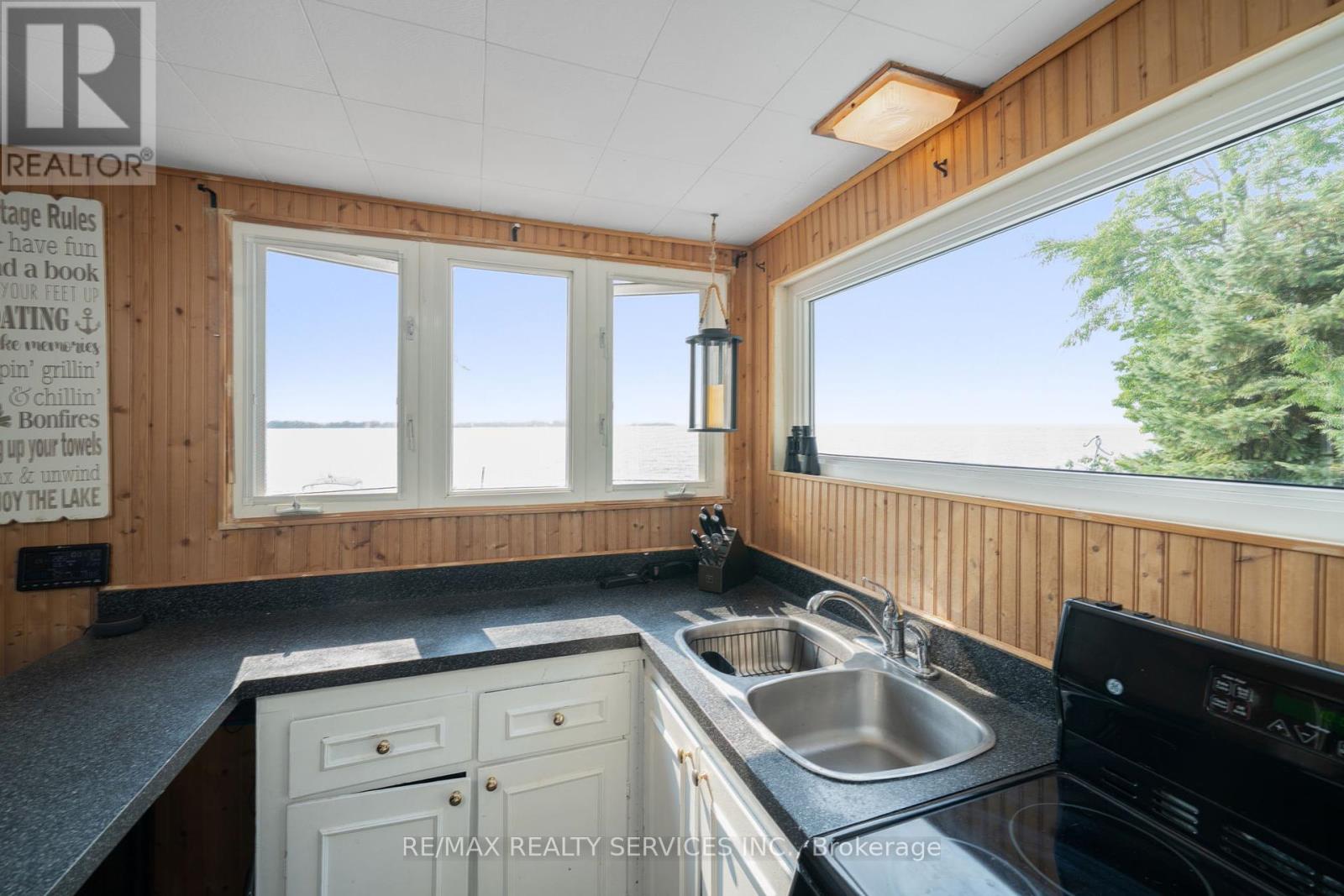 Photo 7 of 103 Ivy Lane, Orillia ON