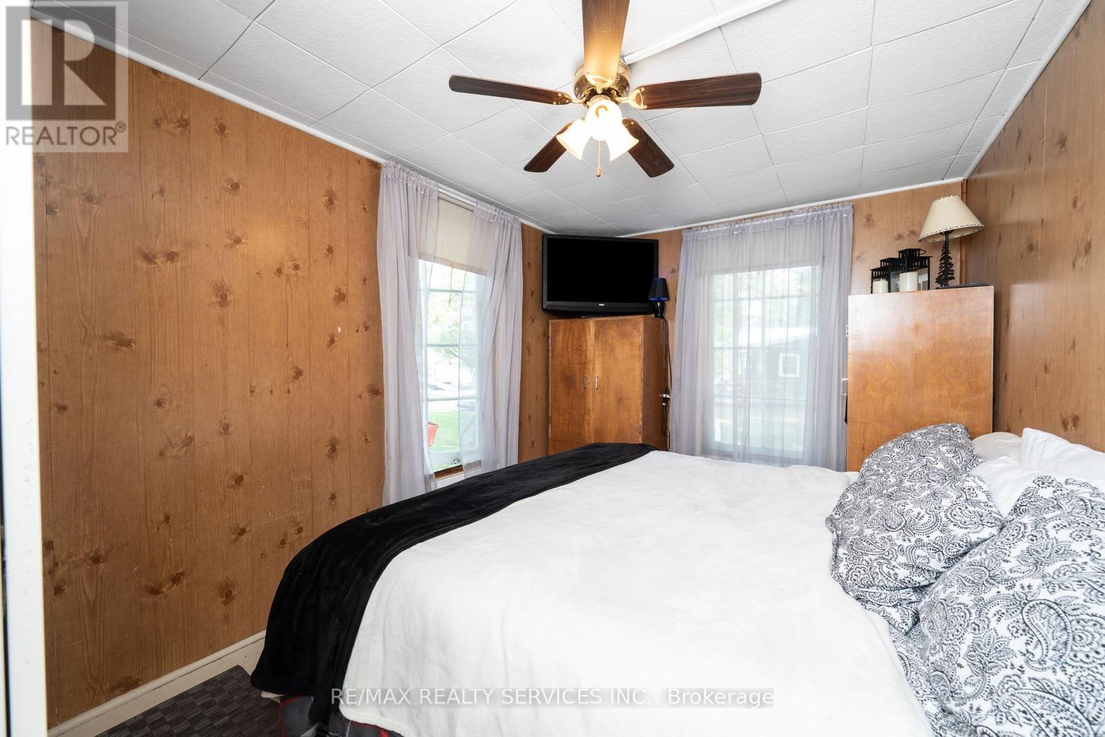 Photo 11 of 103 Ivy Lane, Orillia ON