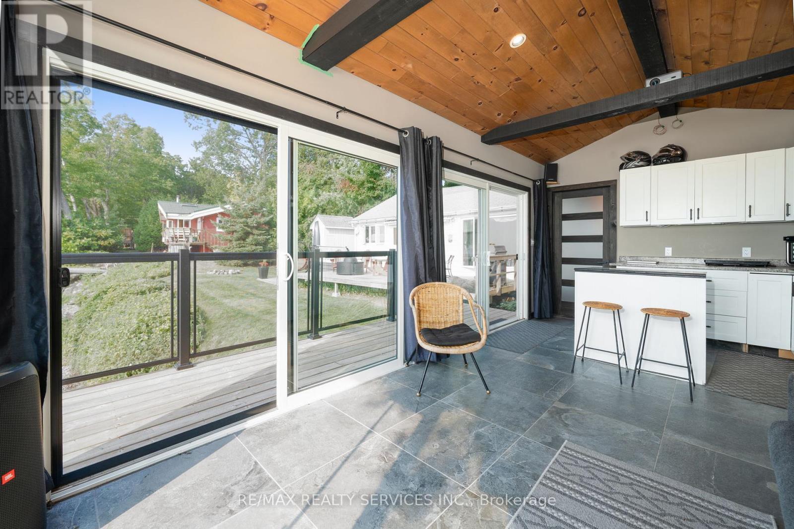 Photo 29 of 103 Ivy Lane, Orillia ON