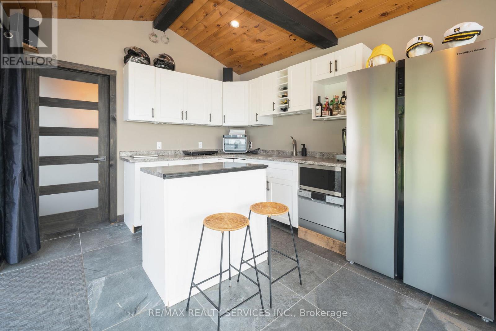 Photo 40 of 103 Ivy Lane, Orillia ON
