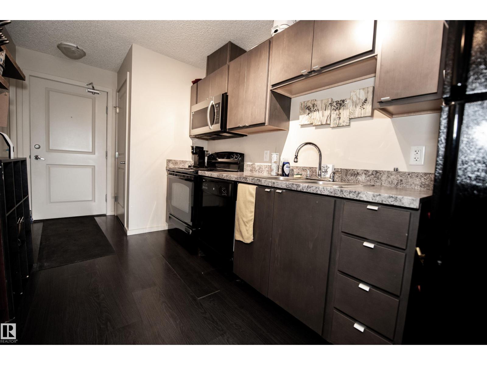 Photo 11 of 256 1196 Hyndman Rd Nw, Edmonton AB