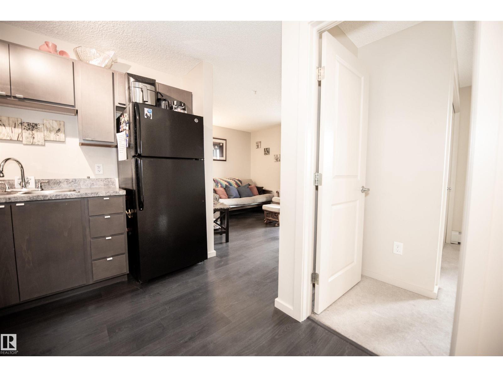 Photo 18 of 256 1196 Hyndman Rd Nw, Edmonton AB