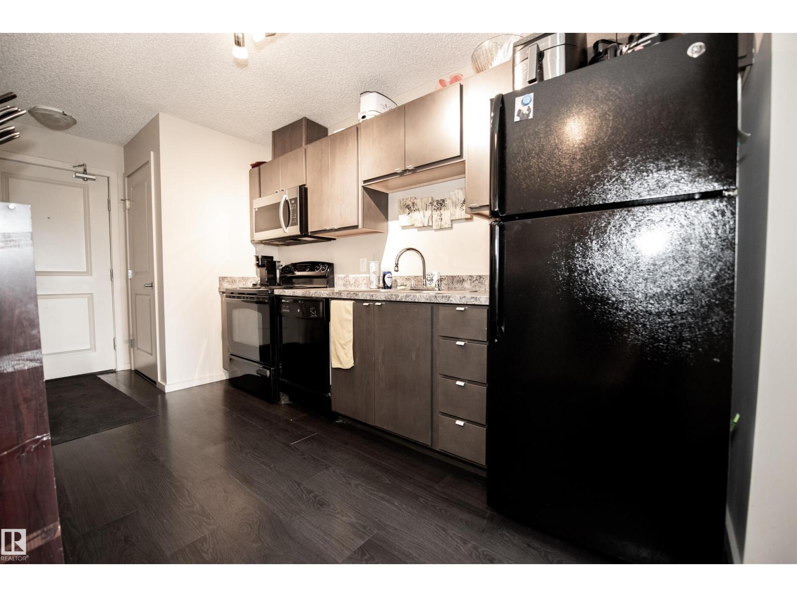 Photo 6 of 256 1196 Hyndman Rd Nw, Edmonton AB