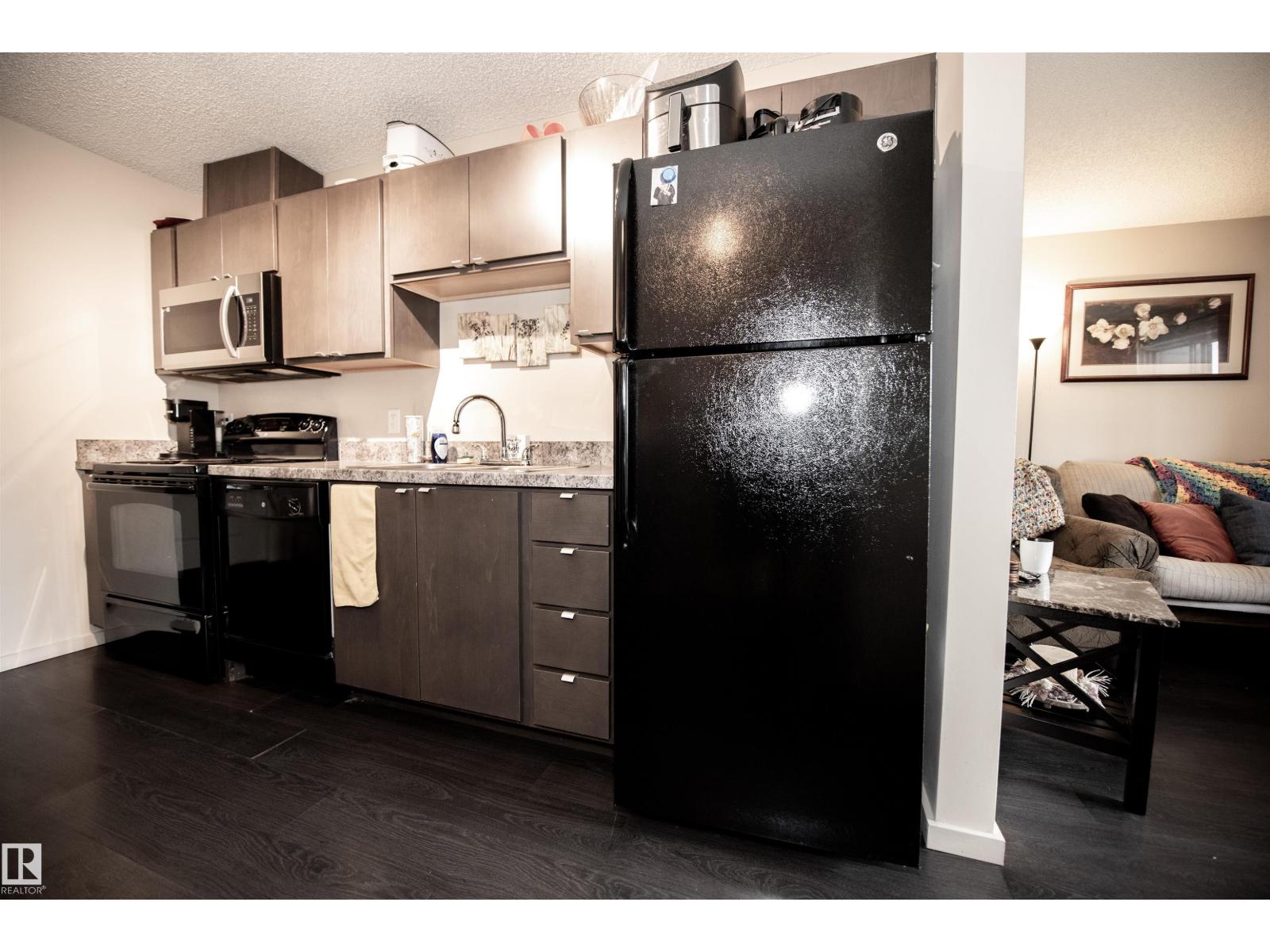 Photo 7 of 256 1196 Hyndman Rd Nw, Edmonton AB