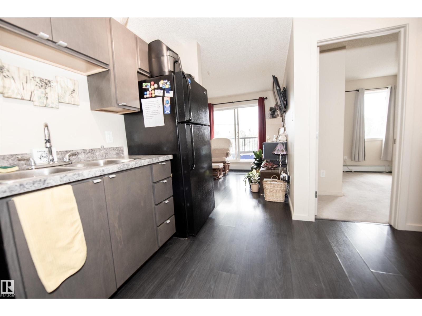 Photo 8 of 256 1196 Hyndman Rd Nw, Edmonton AB