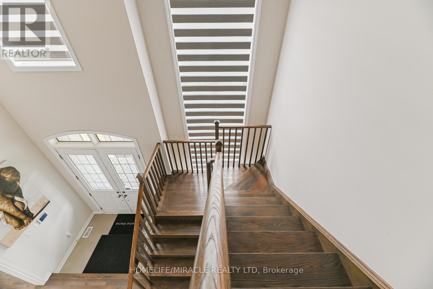 Photo 24 of 9 Bavenden Crescent, Brampton ON