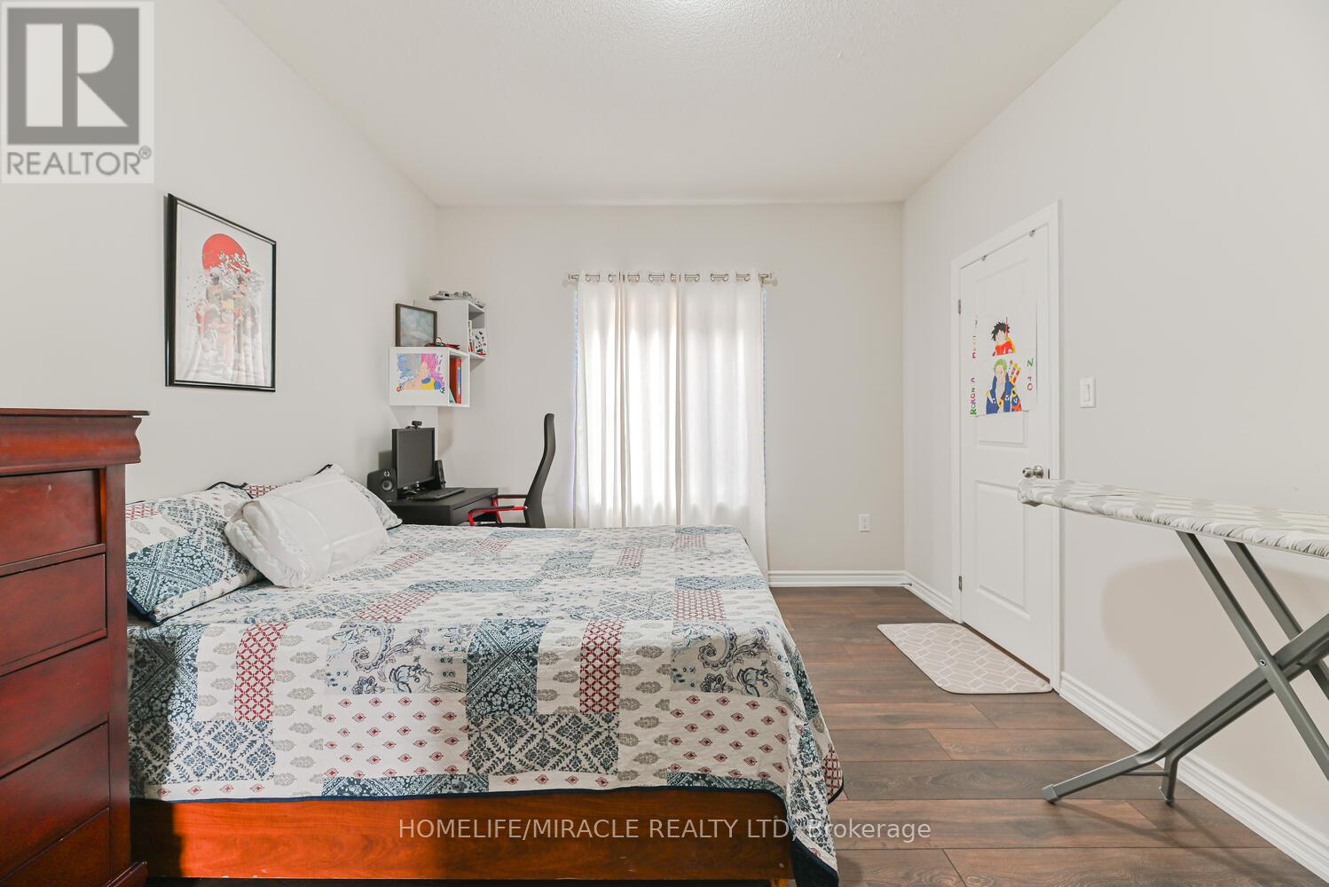 Photo 34 of 9 Bavenden Crescent, Brampton ON