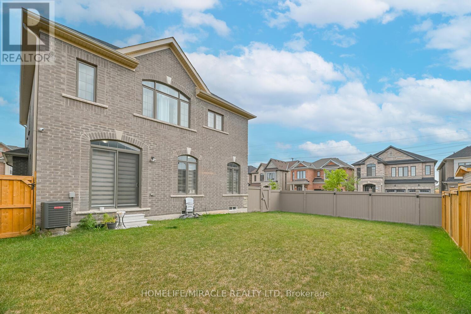 Photo 47 of 9 Bavenden Crescent, Brampton ON