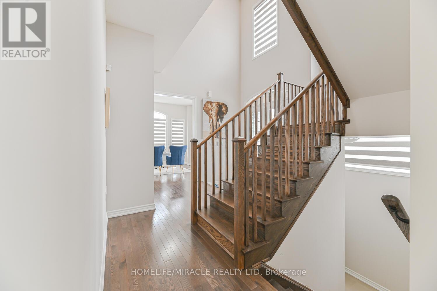 Photo 9 of 9 Bavenden Crescent, Brampton ON