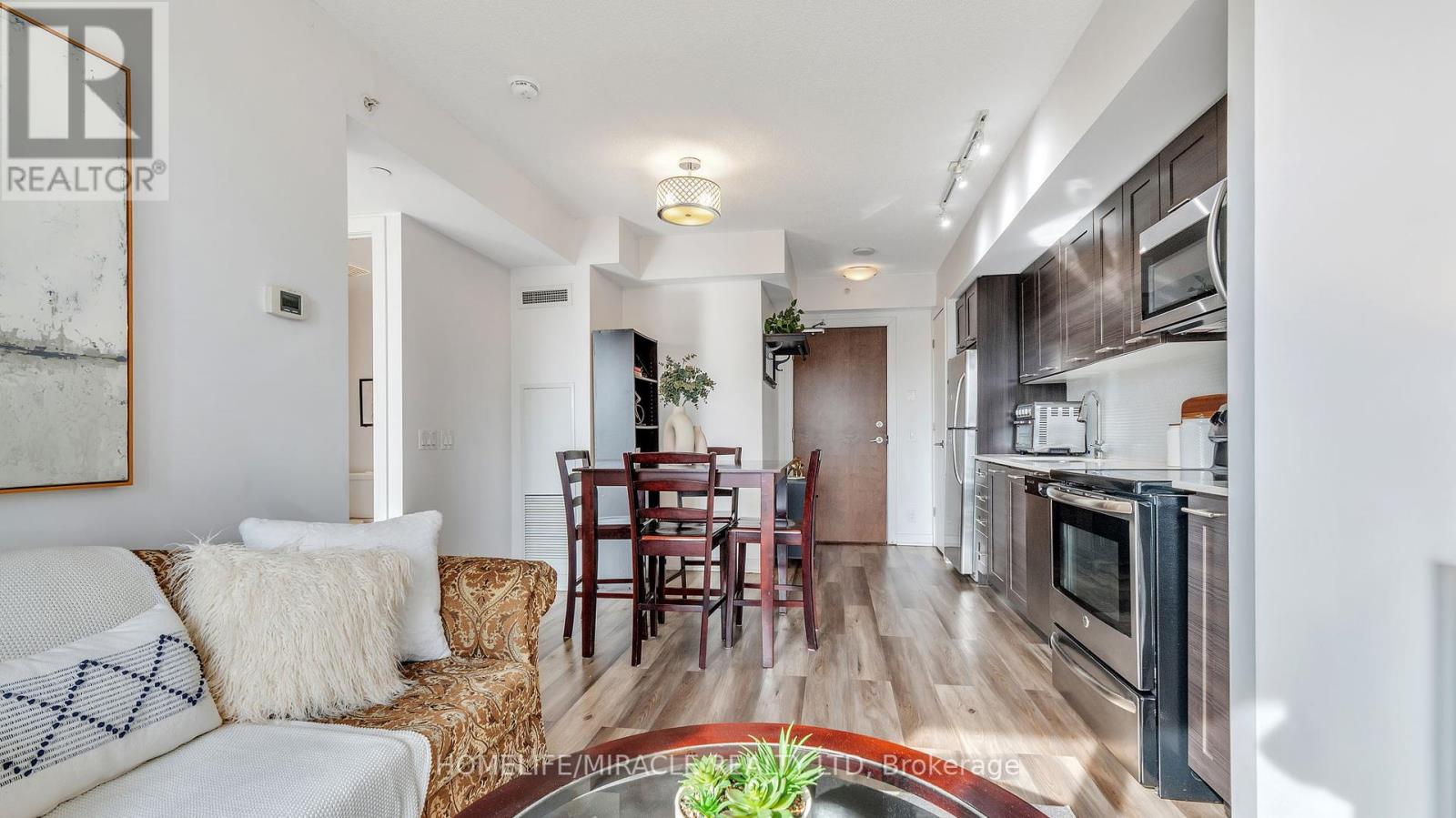 Photo 38 of 616 2220 Lake Shore Boulevard W, Toronto ON