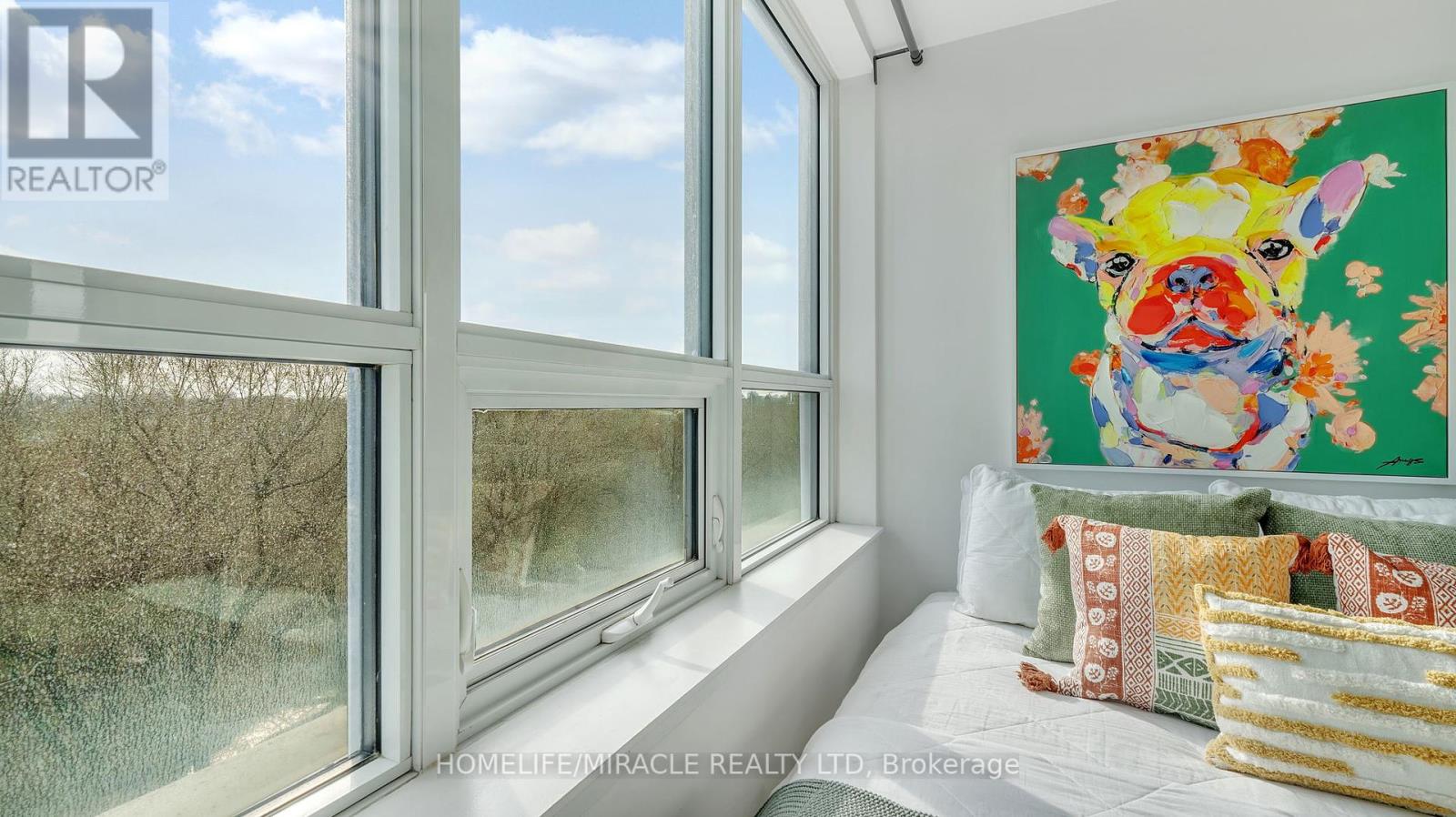 Photo 10 of 616 2220 Lake Shore Boulevard W, Toronto ON