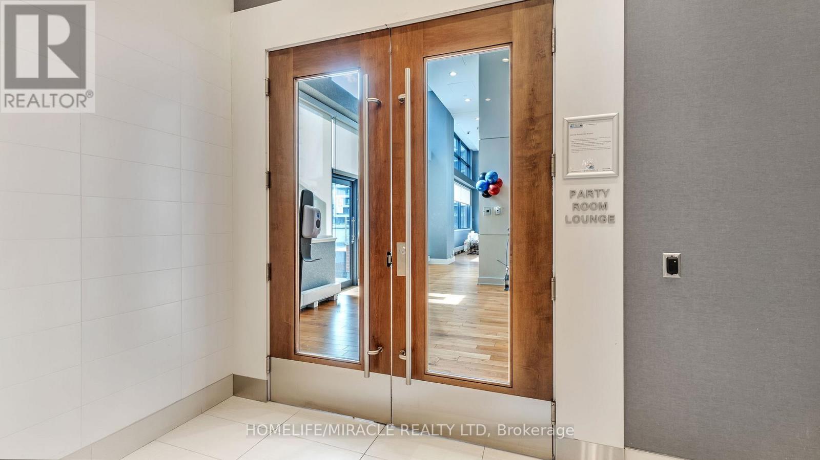 Photo 36 of 616 2220 Lake Shore Boulevard W, Toronto ON