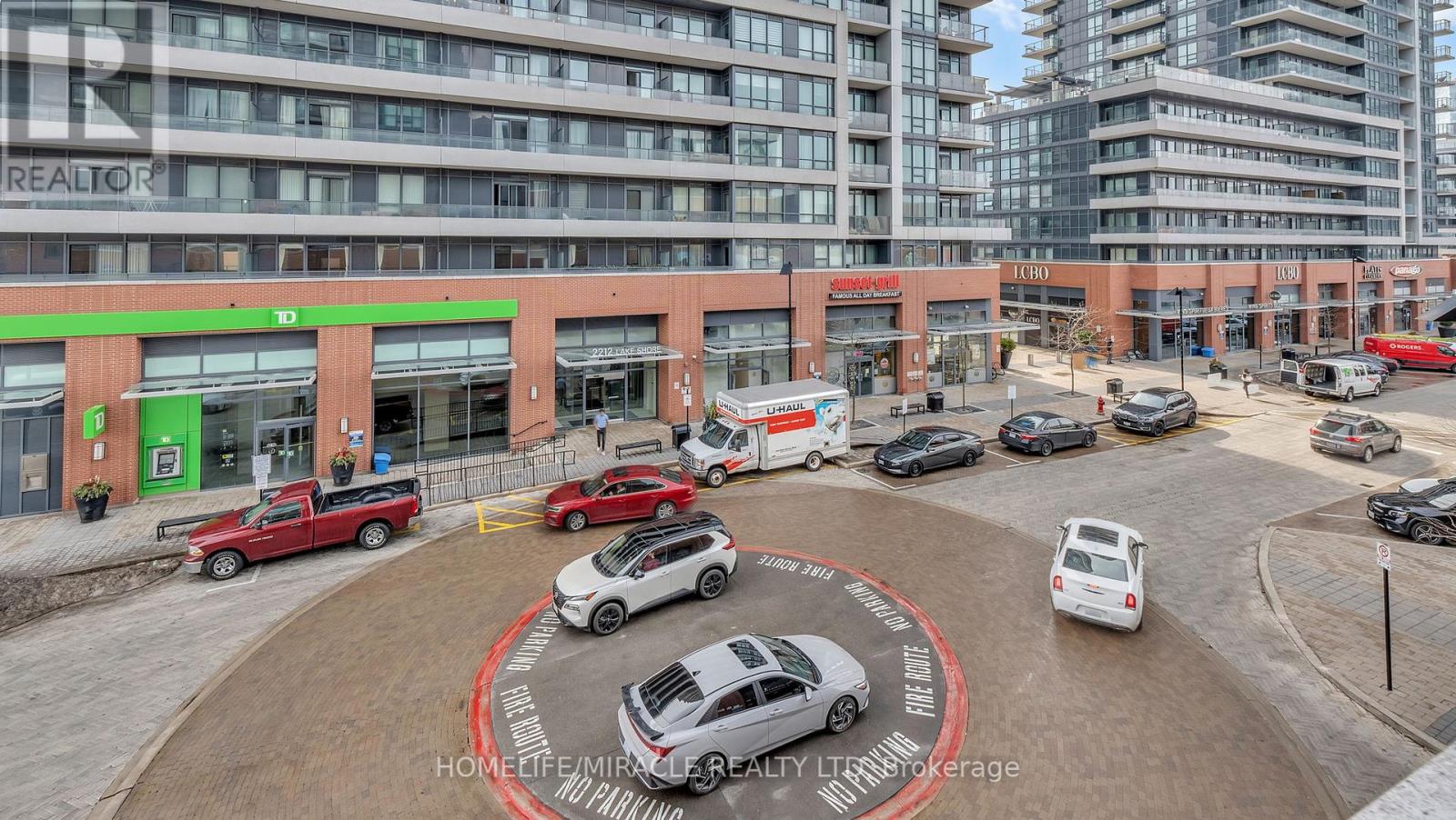 Photo 14 of 616 2220 Lake Shore Boulevard W, Toronto ON