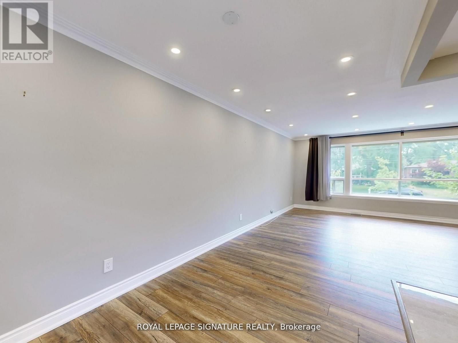 Photo 33 of 1821 Christopher Road, Mississauga ON
