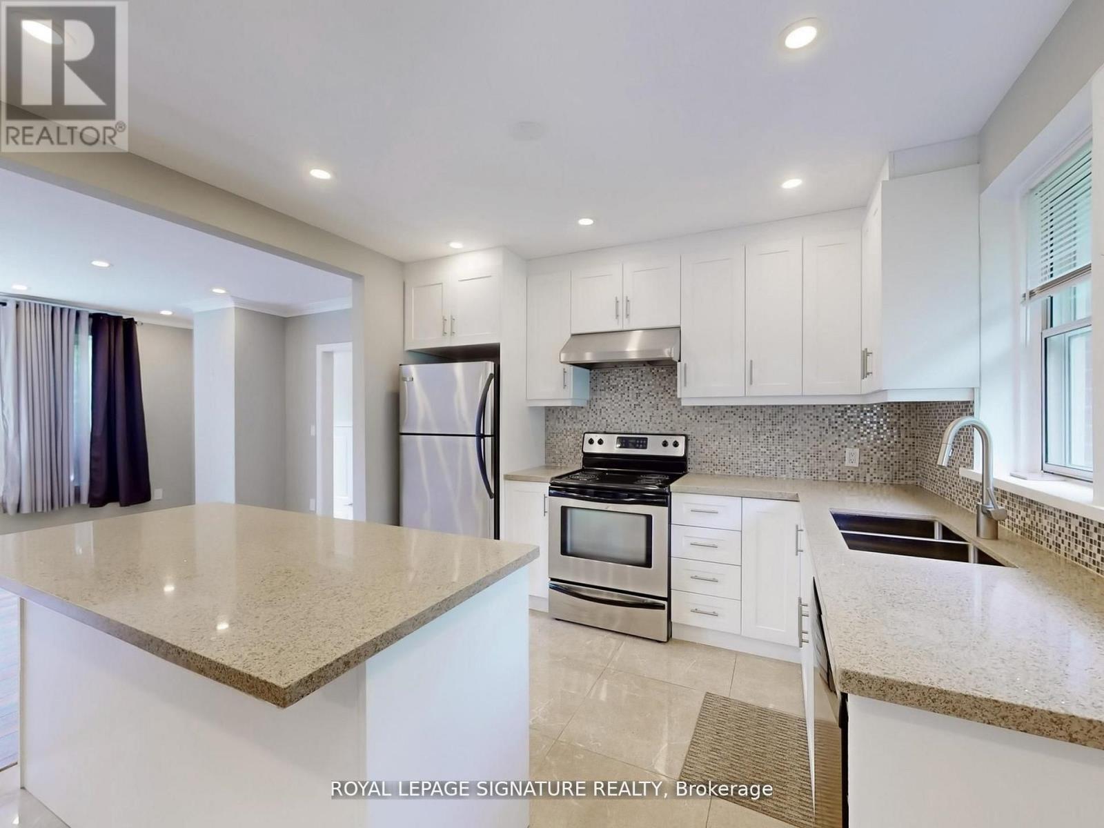 Photo 28 of 1821 Christopher Road, Mississauga ON