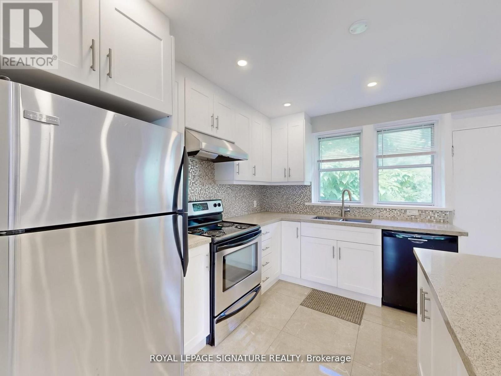 Photo 49 of 1821 Christopher Road, Mississauga ON