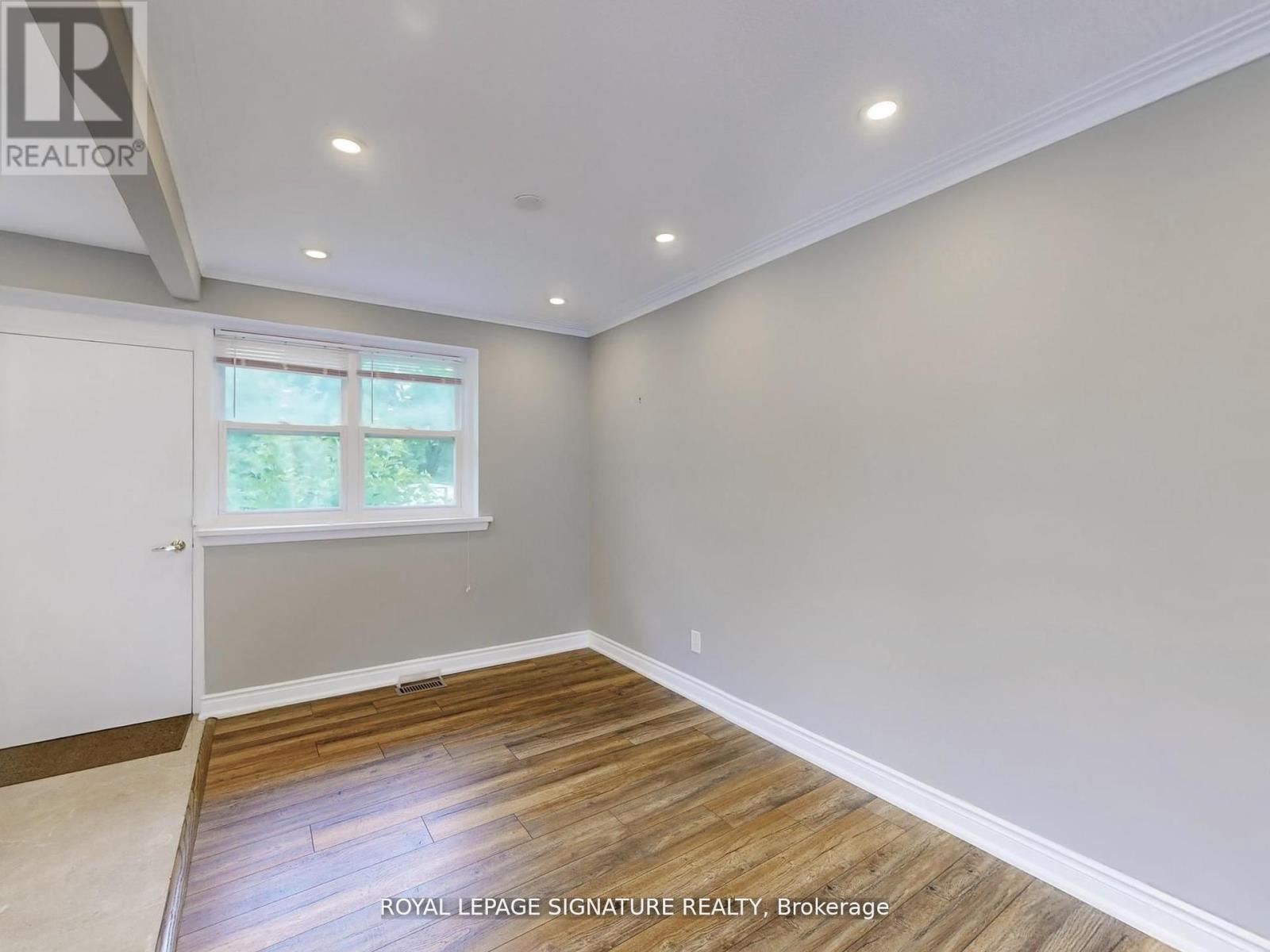 Photo 35 of 1821 Christopher Road, Mississauga ON