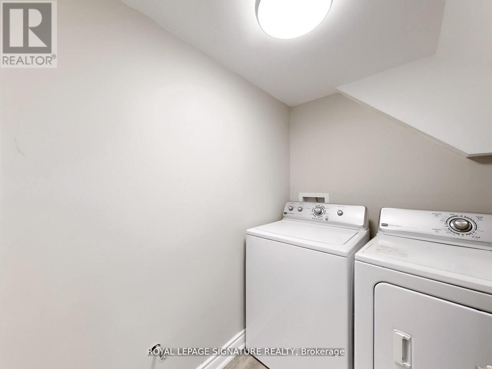 Photo 44 of 1821 Christopher Road, Mississauga ON