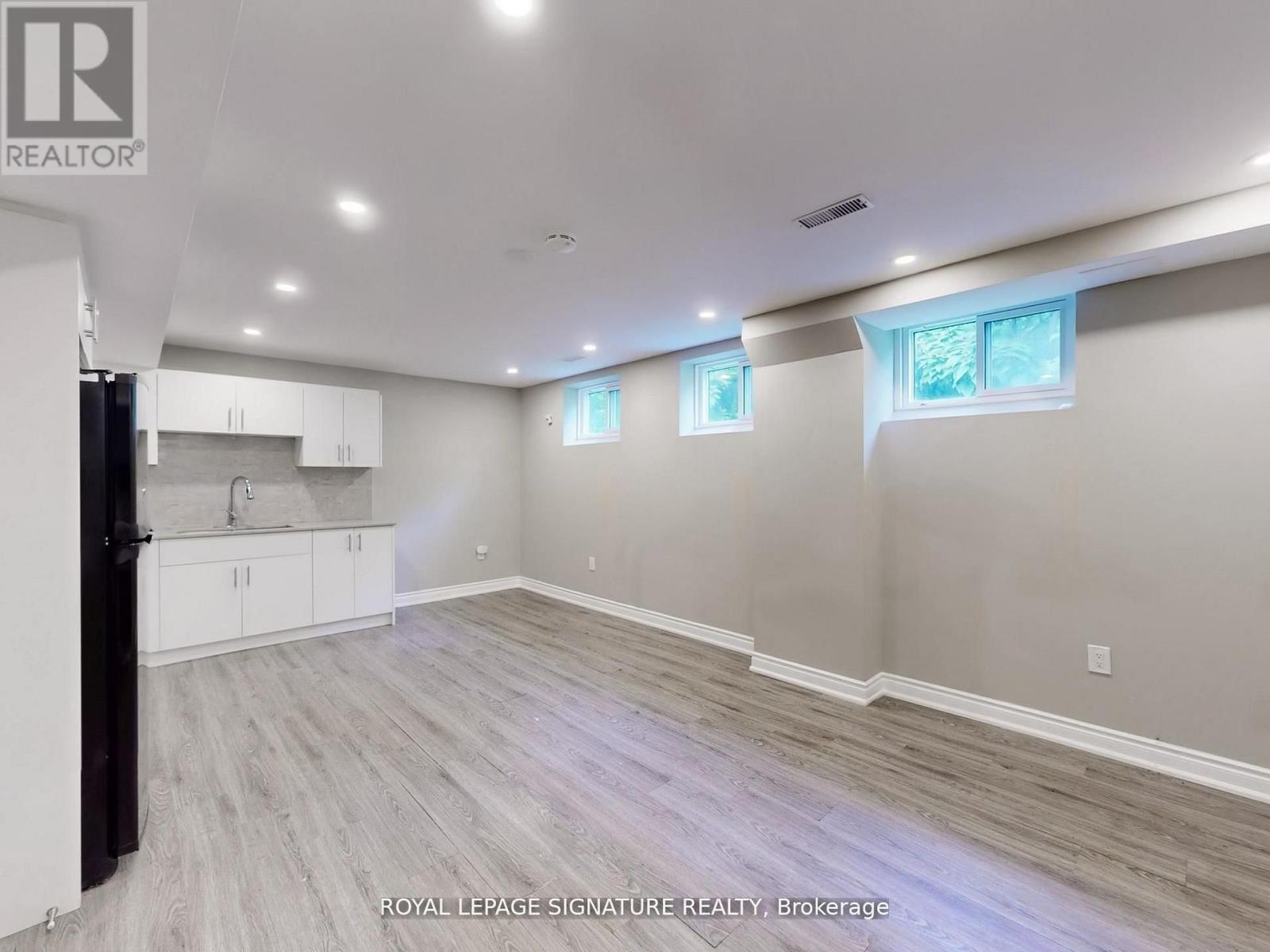 Photo 12 of 1821 Christopher Road, Mississauga ON