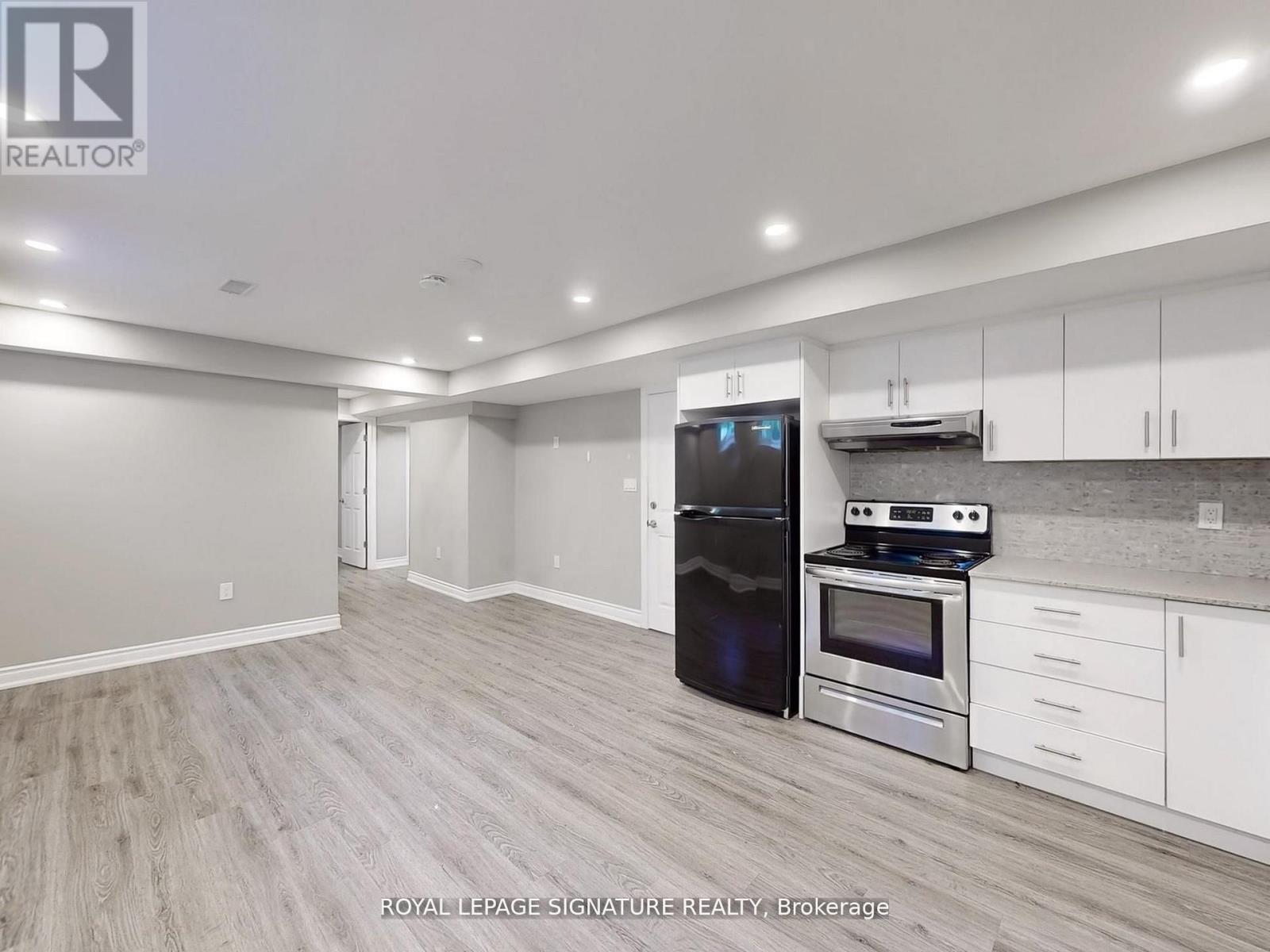 Photo 13 of 1821 Christopher Road, Mississauga ON