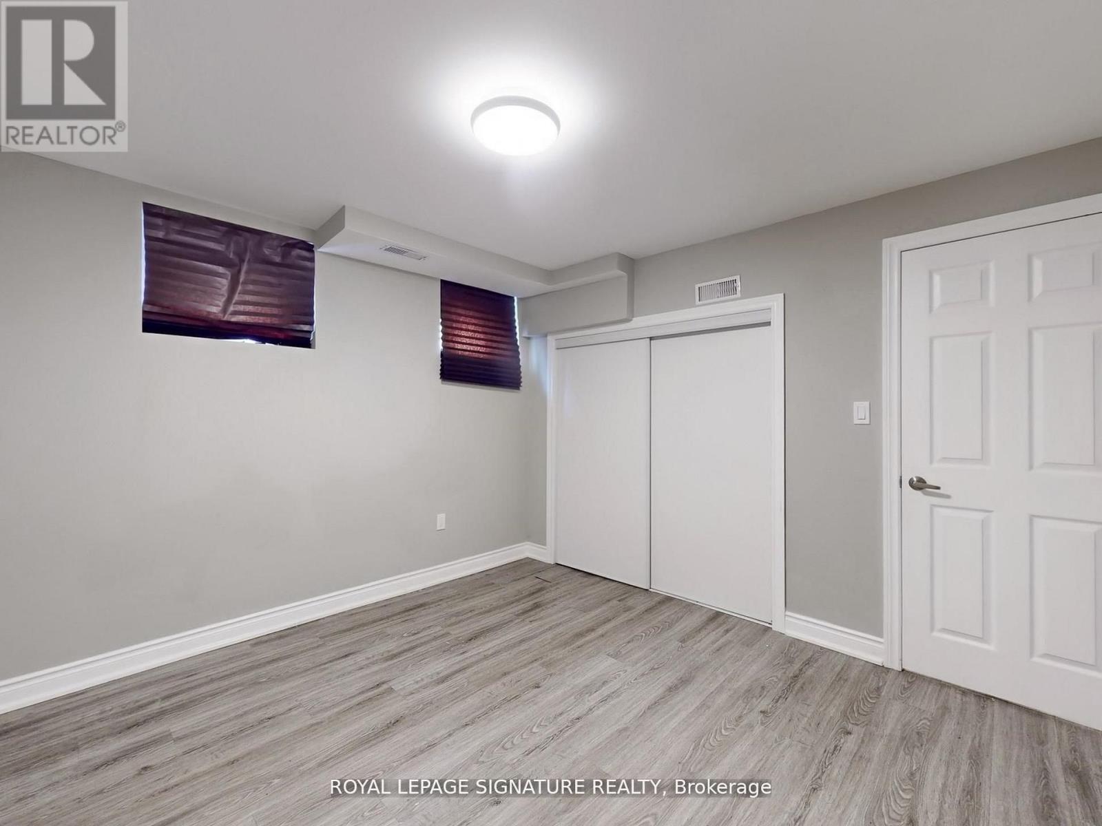 Photo 38 of 1821 Christopher Road, Mississauga ON