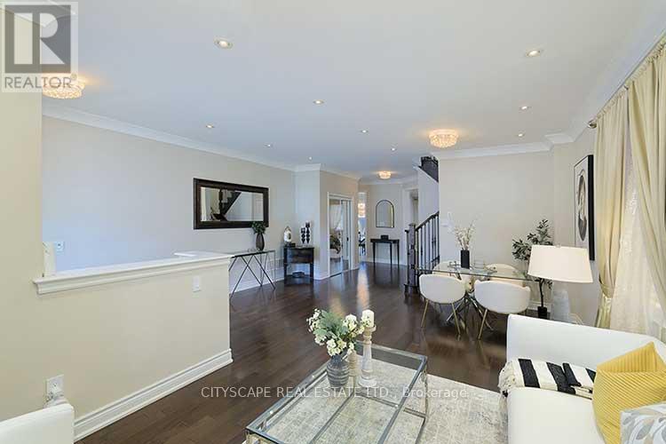 Photo 11 of 3170 Southwind Road, Mississauga ON