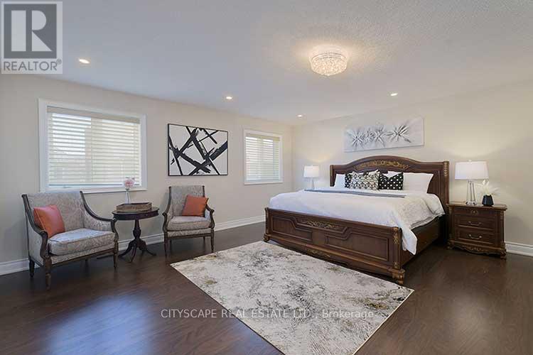 Photo 42 of 3170 Southwind Road, Mississauga ON