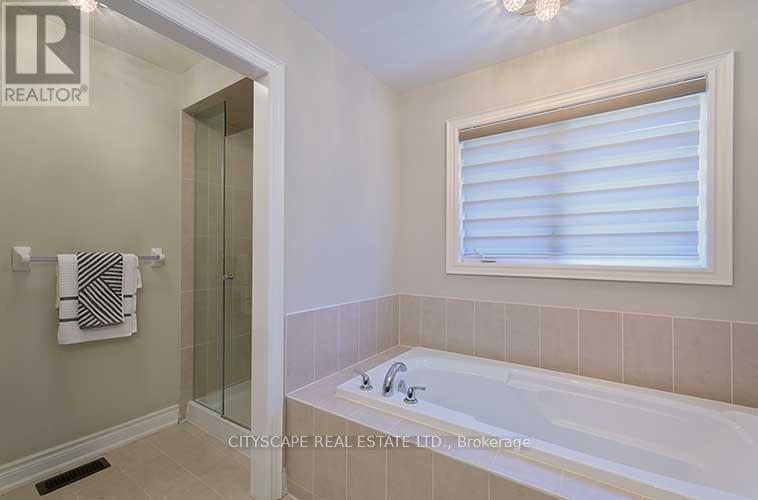 Photo 44 of 3170 Southwind Road, Mississauga ON