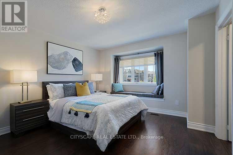 Photo 41 of 3170 Southwind Road, Mississauga ON
