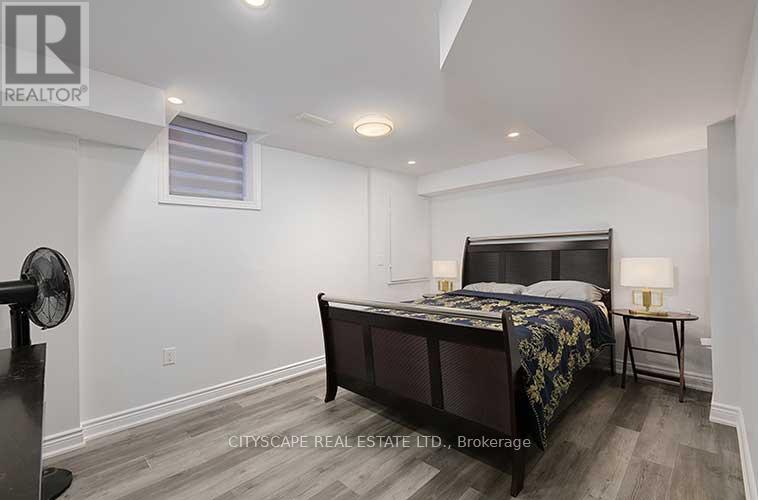Photo 40 of 3170 Southwind Road, Mississauga ON