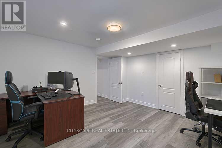 Photo 45 of 3170 Southwind Road, Mississauga ON