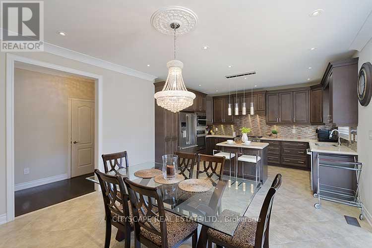 Photo 3 of 3170 Southwind Road, Mississauga ON