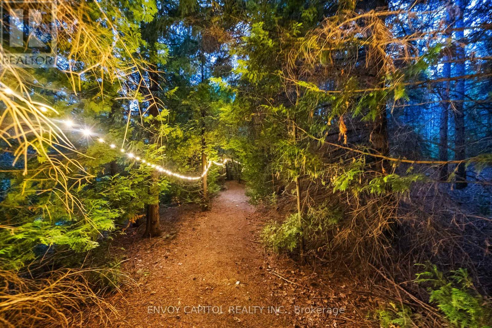 Photo 42 of 11636 6th Line, Milton ON