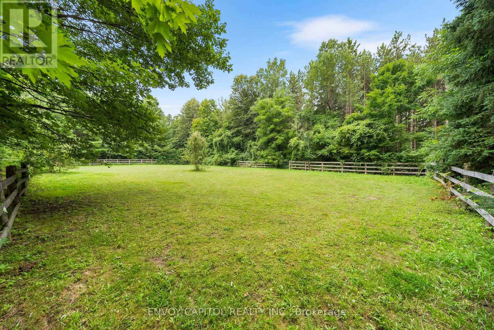 Photo 34 of 11636 6th Line, Milton ON