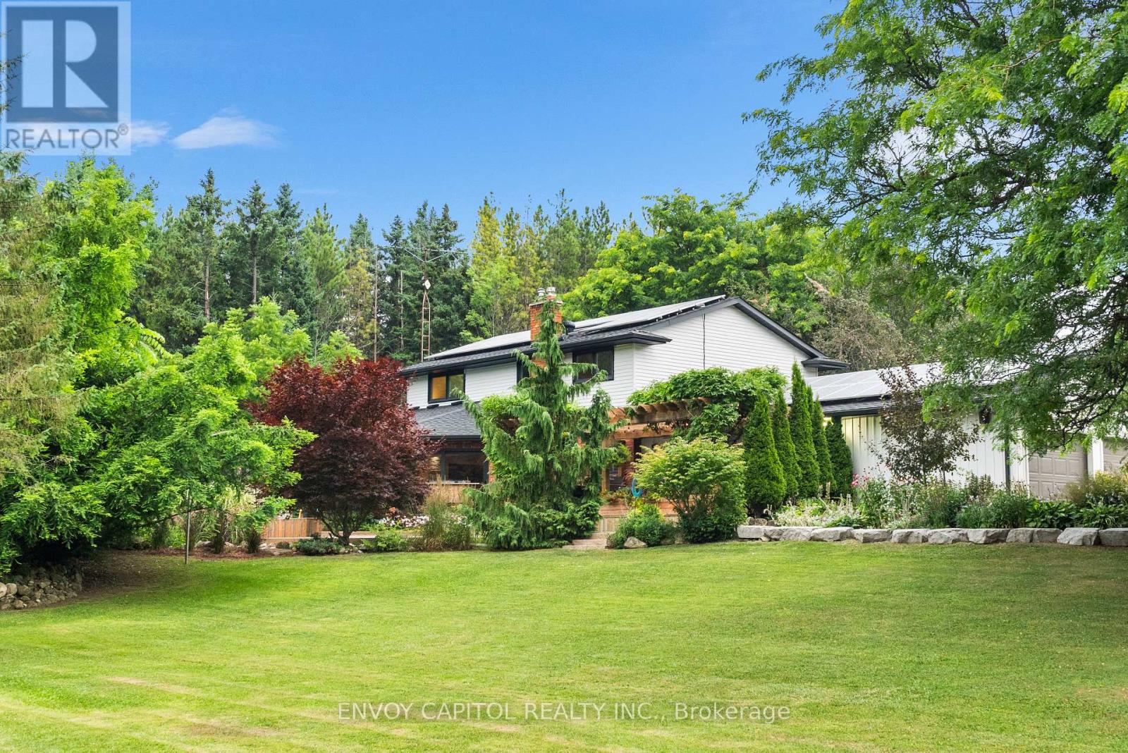 Photo 8 of 11636 6th Line, Milton ON