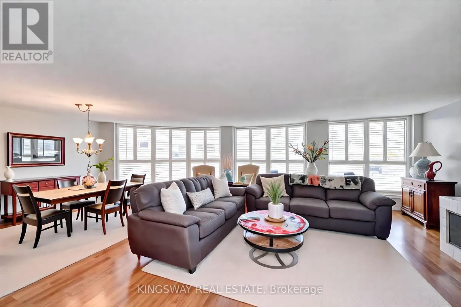 Photo 43 of 401 24 Marilyn Drive N, Guelph ON