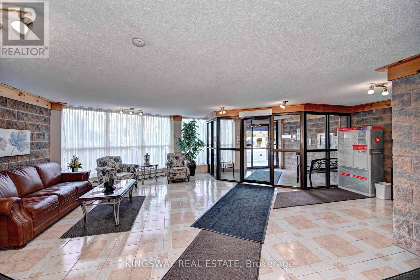 Photo 30 of 401 24 Marilyn Drive N, Guelph ON