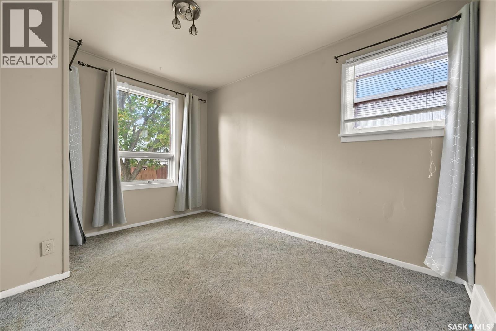 Photo 10 of 1270 Pasqua Street, Regina SK