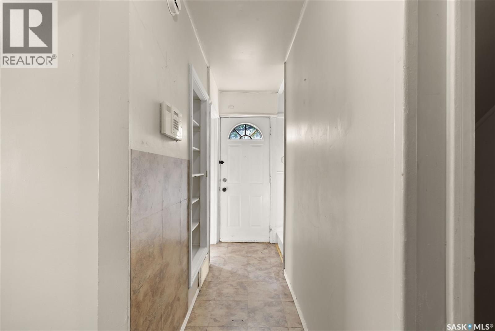 Photo 13 of 1270 Pasqua Street, Regina SK