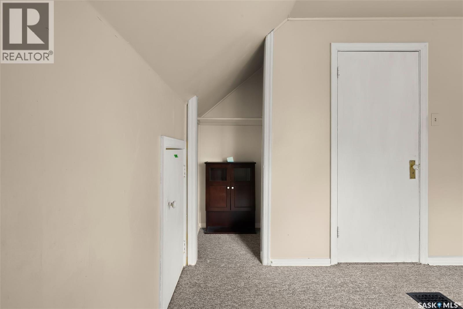 Photo 20 of 1270 Pasqua Street, Regina SK