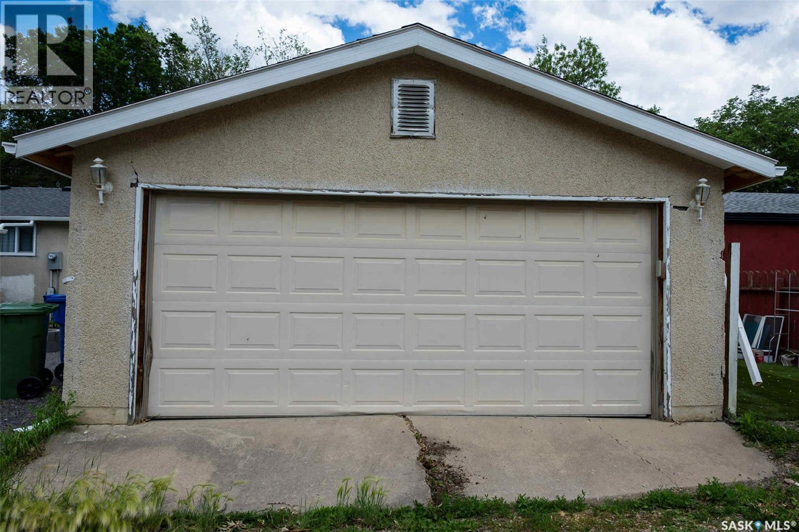 Photo 13 of 18 Marshall Crescent, Regina SK