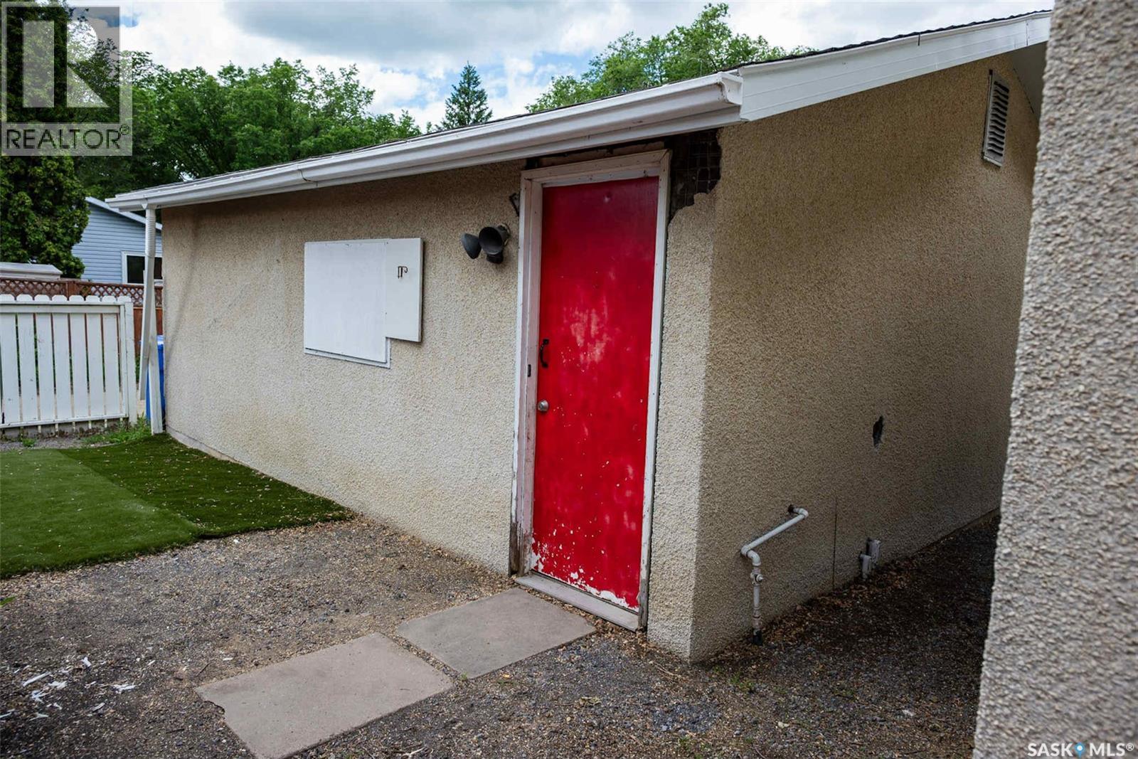 Photo 5 of 18 Marshall Crescent, Regina SK