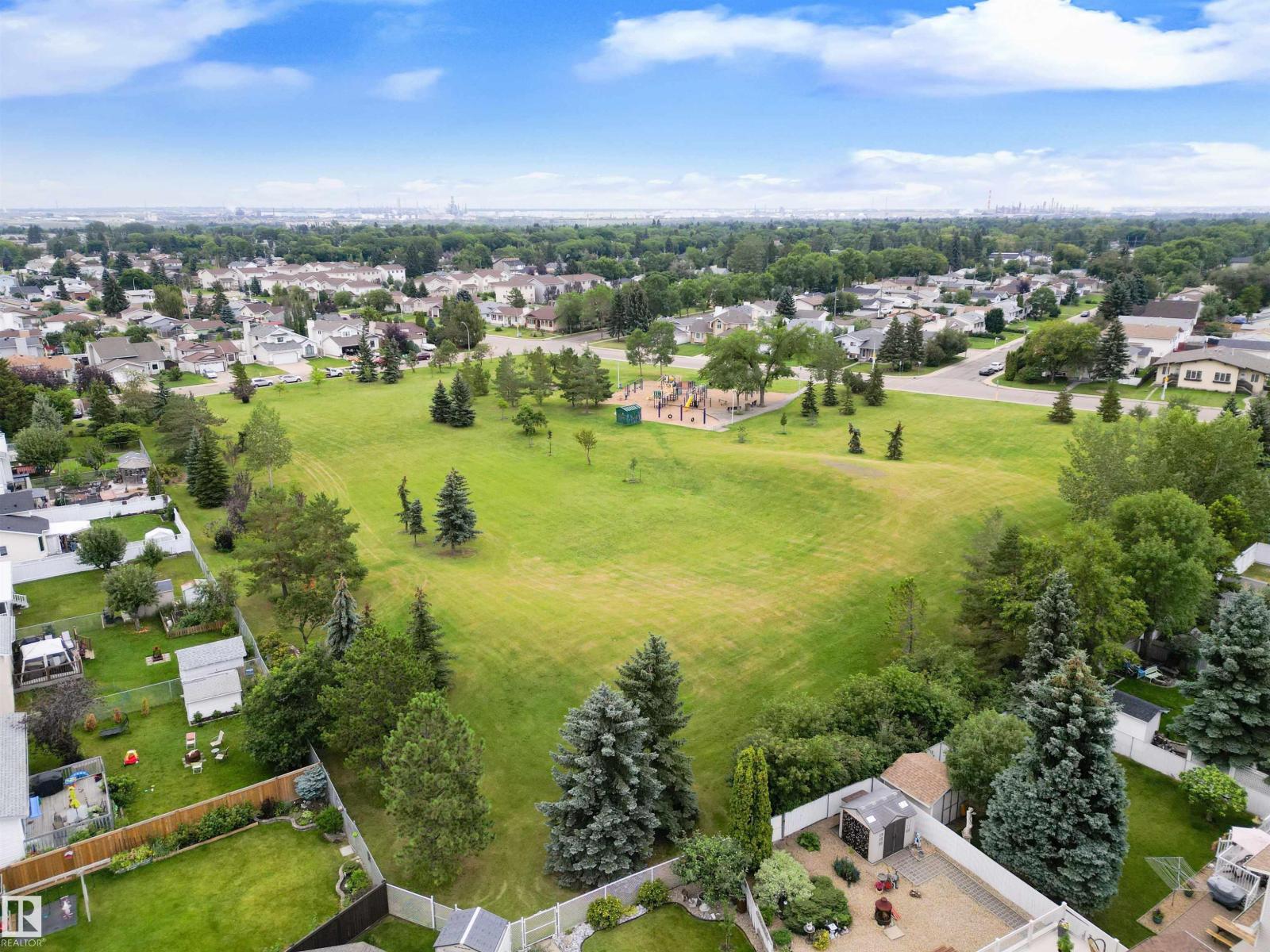 Photo 67 of 4520 124 Av Nw, Edmonton AB