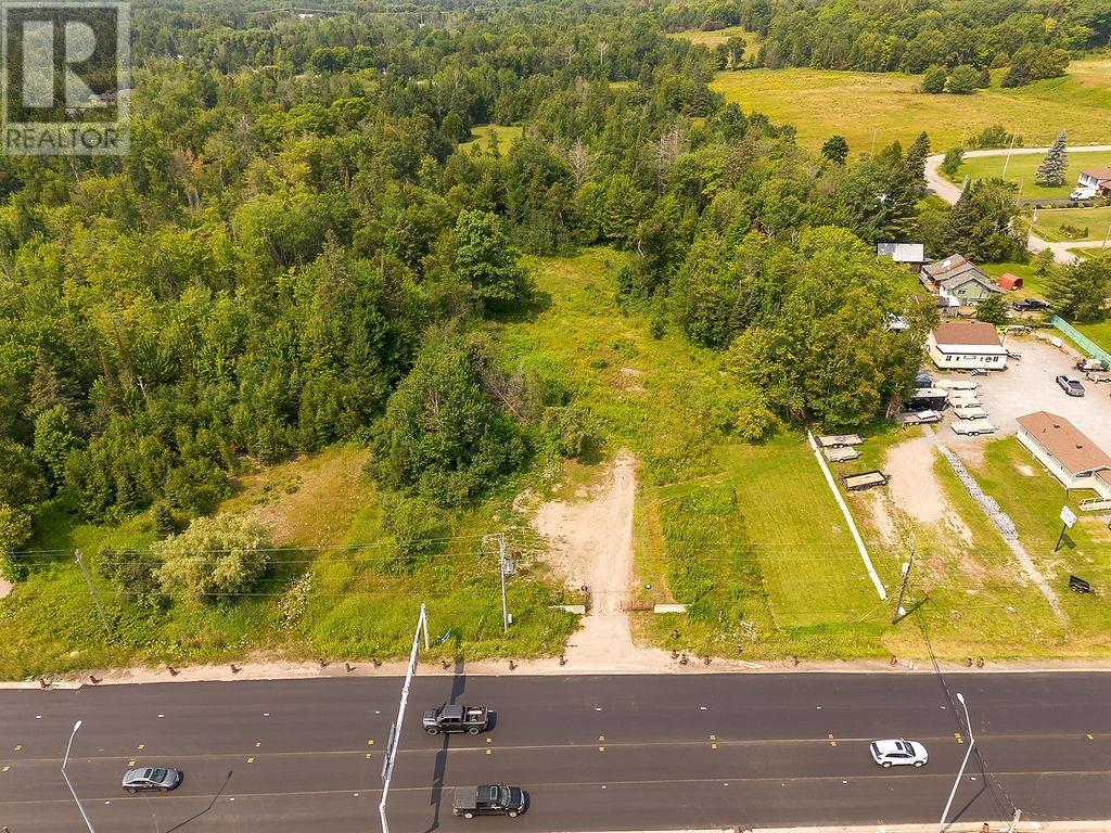 Photo 14 of 1343 Great Northern Rd, Sault Ste Marie ON