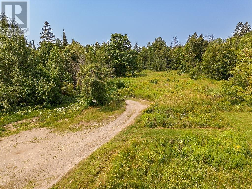 Photo 20 of 1343 Great Northern Rd, Sault Ste Marie ON