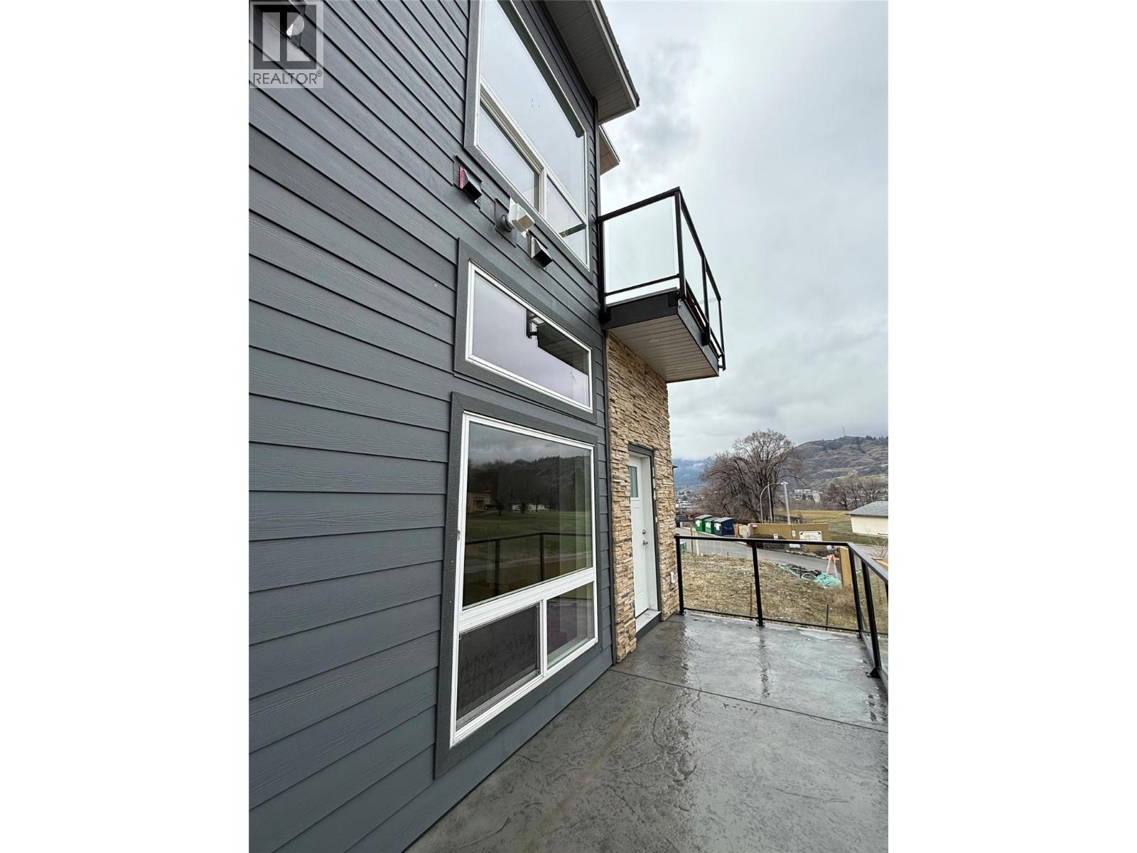 937 SPILLWAY Road Unit# 104, Oliver